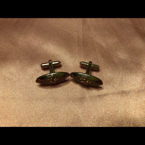 Vintage Gold Tone Loom Moose Cuff Links - Picture 2 of 4